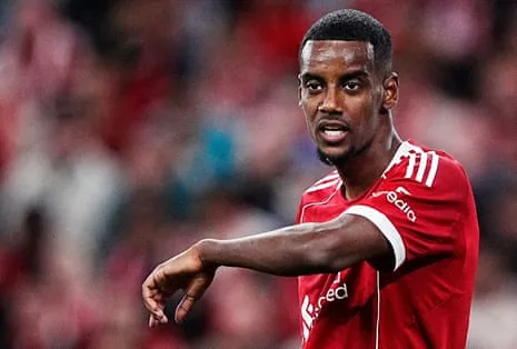Isak's Debut Delivers Star Power Despite Noticeable Lack of Match Fitness